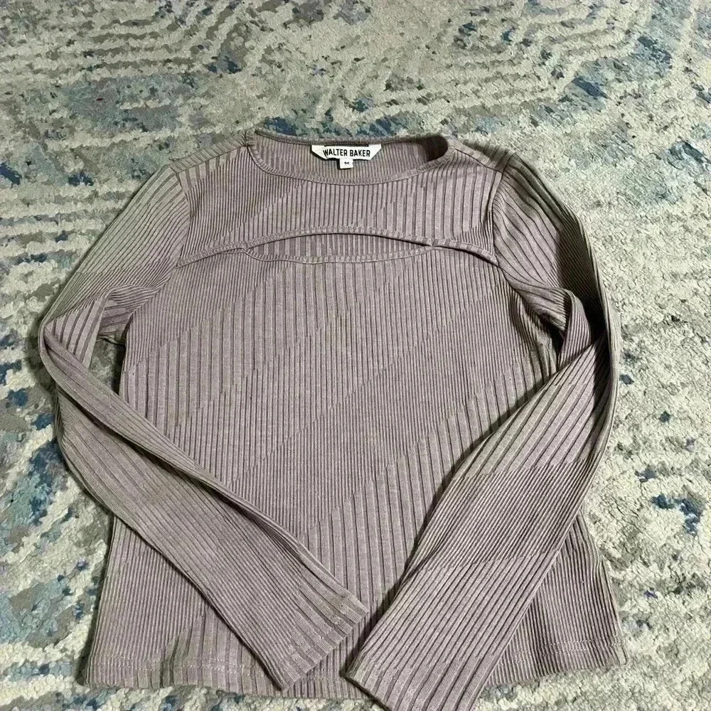 Walter baker ribbed purple chest cut out shirt medium